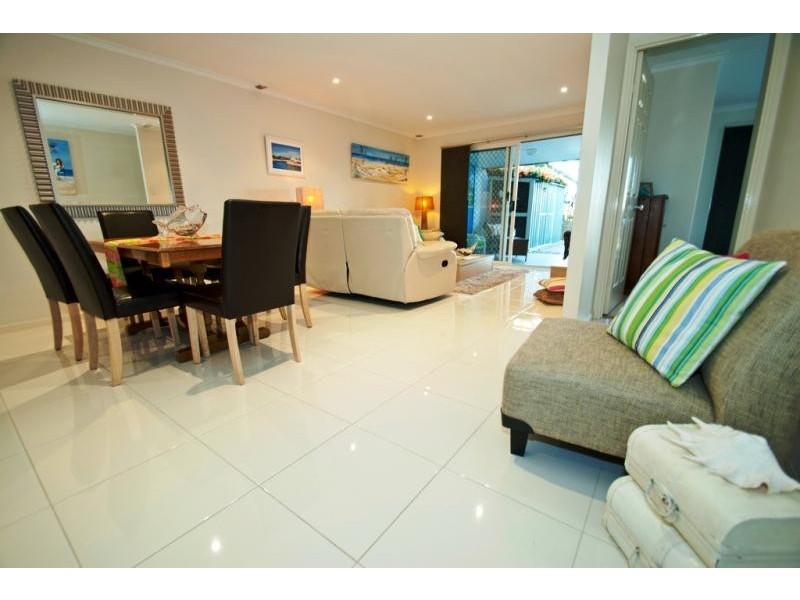 2/26 Maroochy Waters Drive, Maroochydore QLD 4558