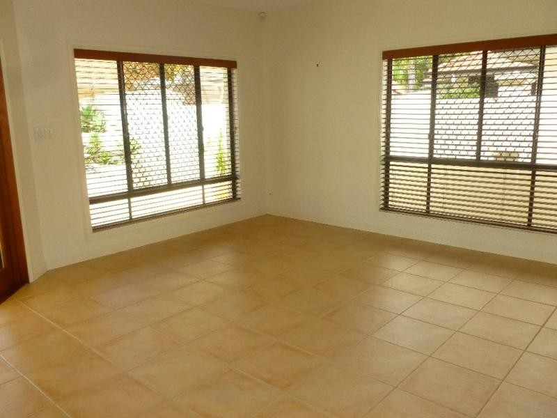 6 Mainsail Place, Twin Waters QLD 4564