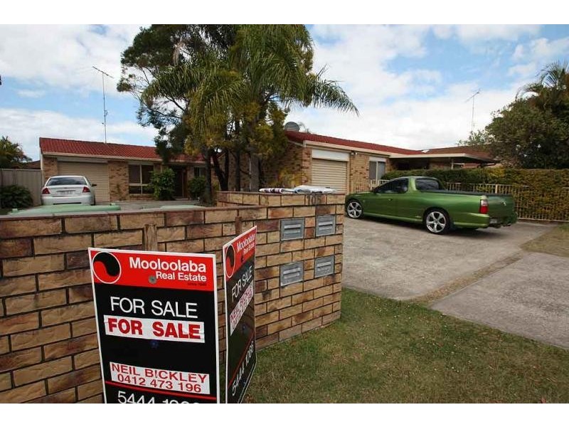 2/105 Goonawarra Drive, Mooloolaba QLD 4557