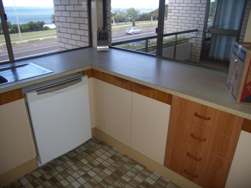 9/260 Alexandra Parade, Alexandra Headland QLD 4572