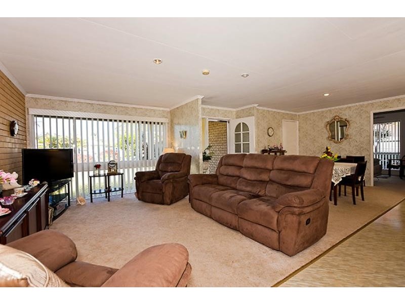 58 Oomoo Street, Buddina QLD 4575