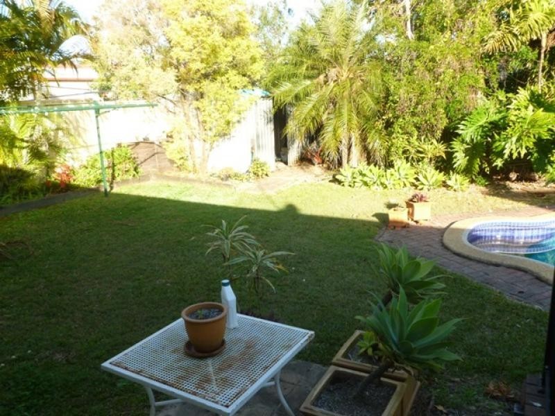 73 Goonawarra Drive, Mooloolaba QLD 4557