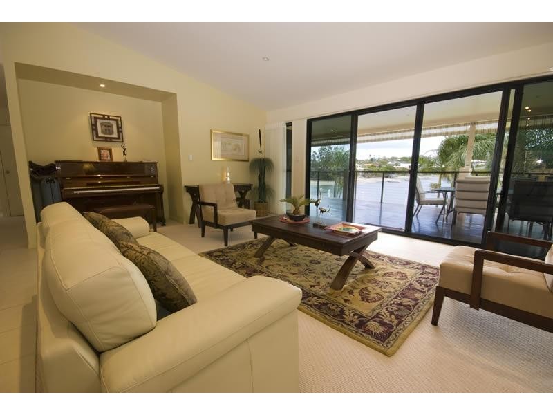 18 Tarwarri Cr, Mooloolaba QLD 4557