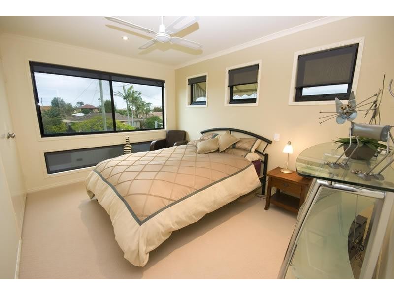 18 Tarwarri Cr, Mooloolaba QLD 4557
