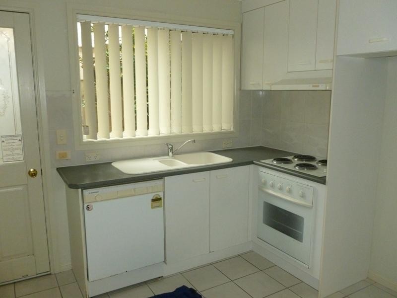 2/52 Sixth Avenue, Maroochydore QLD 4558