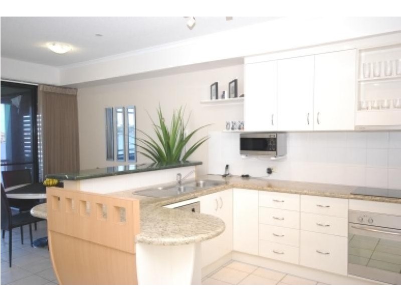 9/57 River Esplanade, Mooloolaba QLD 4557