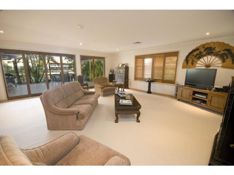 34 Balyarta Crescent, Mooloolaba QLD 4557