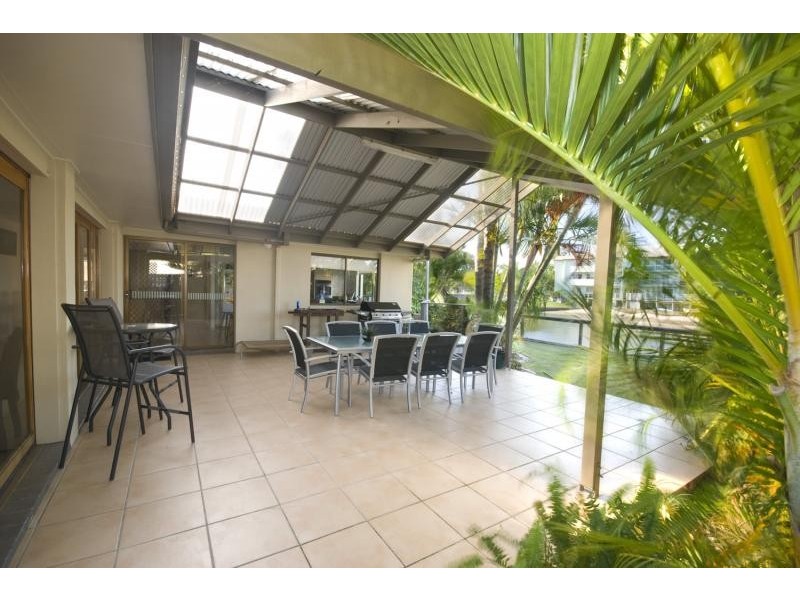 34 Balyarta Crescent, Mooloolaba QLD 4557