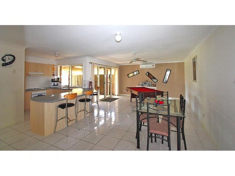 12 Honeymyrtle Court, Mountain Creek QLD 4557