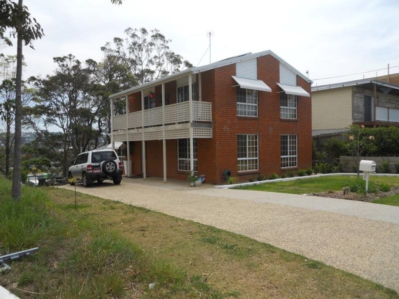 53 Yakola Parade, Alexandra Headland QLD 4572