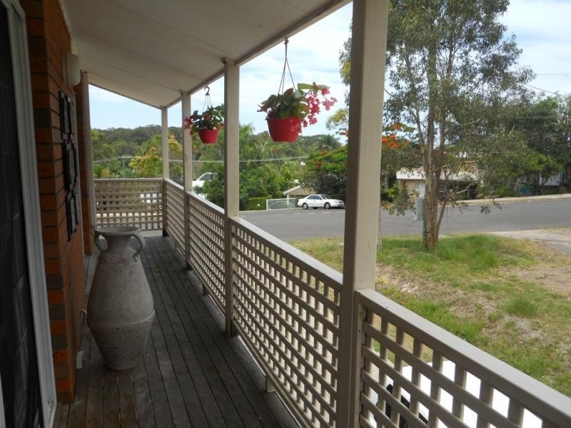 53 Yakola Parade, Alexandra Headland QLD 4572