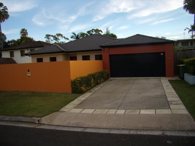 4 Jacaranda Drive, Mooloolaba QLD 4557