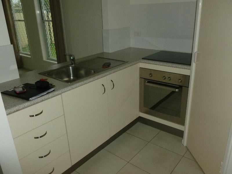 2/1 Kowonga Street, Pacific Paradise QLD 4564