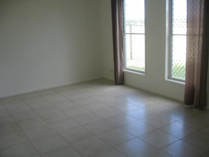 2/1 Kowonga Street, Pacific Paradise QLD 4564