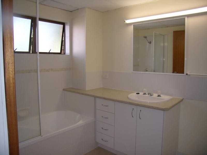 1/23 Mary Stret, Alexandra Headland QLD 4572