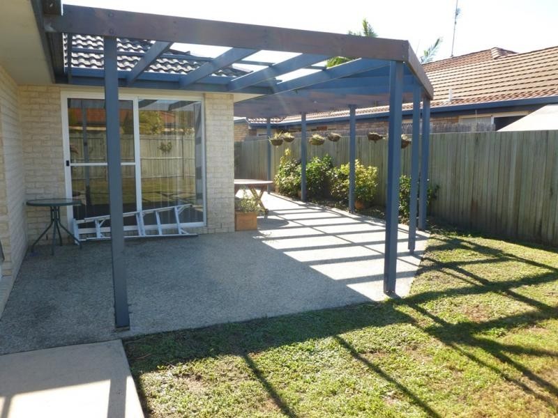8 Honeymyrtle Court, Mountain Creek QLD 4557