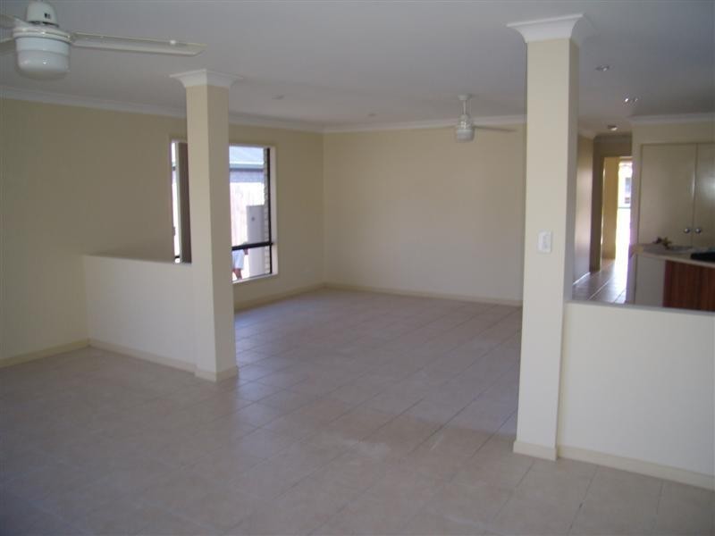 18 Baltimore Place, Kuluin QLD 4558