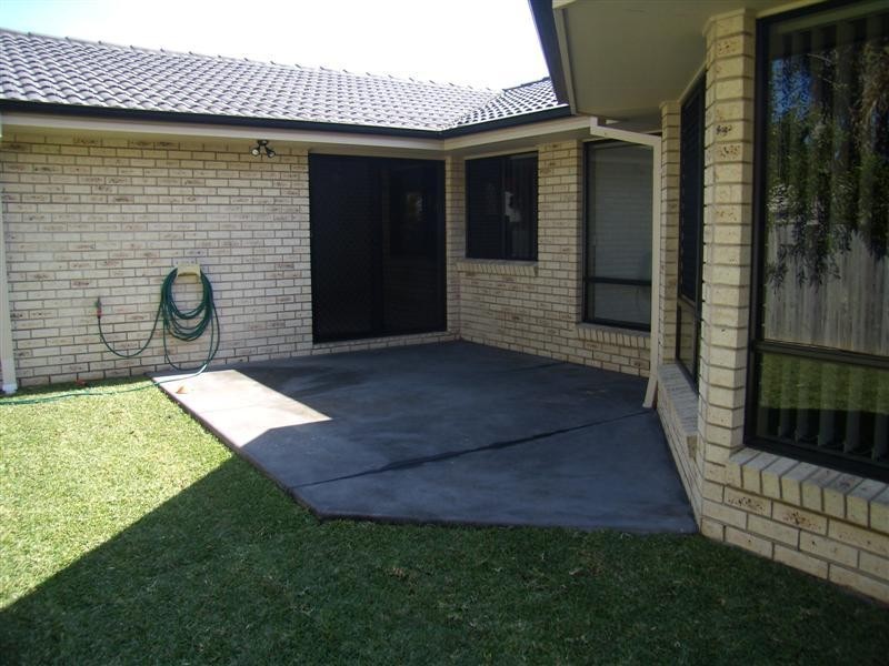 18 Baltimore Place, Kuluin QLD 4558
