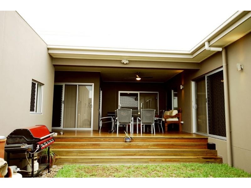 41 Lark Circuit, Mountain Creek QLD 4557