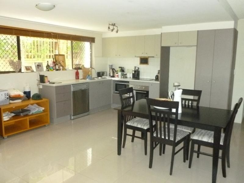 2/77 Buderim Avenue, Mooloolaba QLD 4557