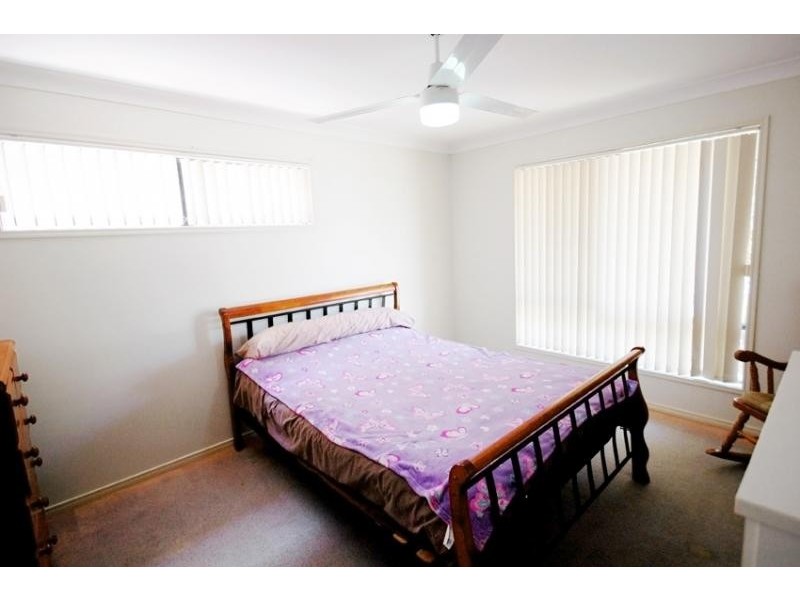 10 Domatia Place, Kawana QLD 4701