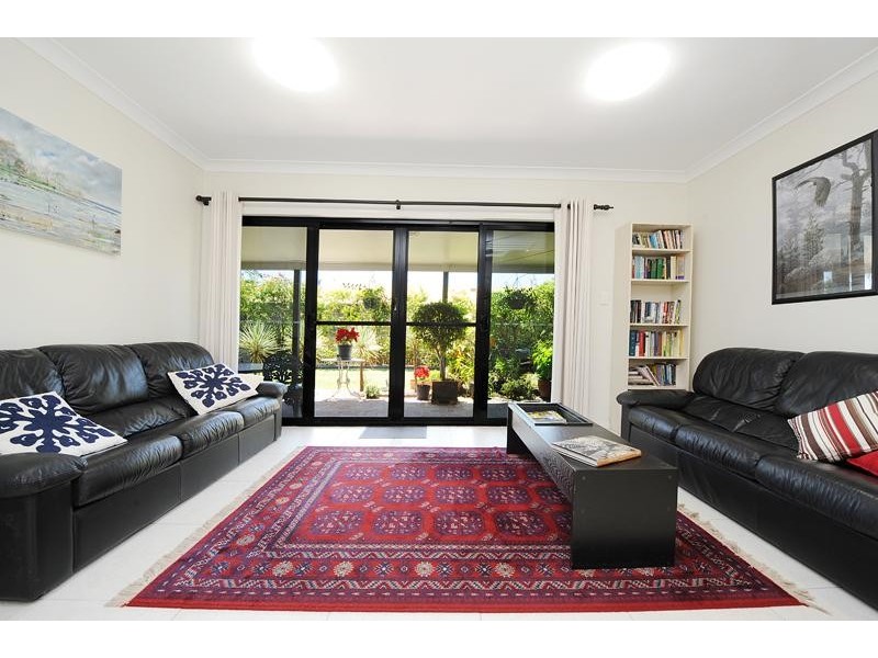 9 Kononda Crt, Mooloolaba QLD 4557