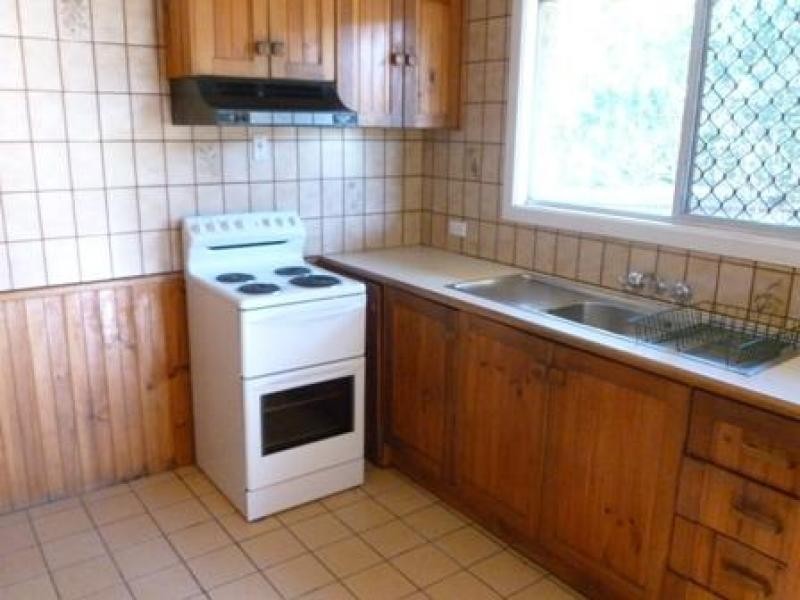 2/15 Poinciana Avenue, Mooloolaba QLD 4557