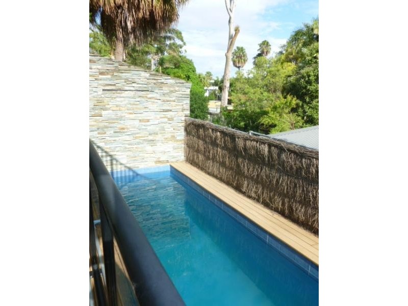 35 Oloway Crescent, Alexandra Headland QLD 4572