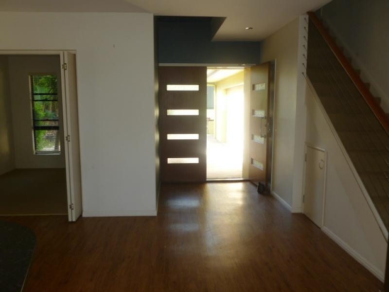 35 Oloway Crescent, Alexandra Headland QLD 4572