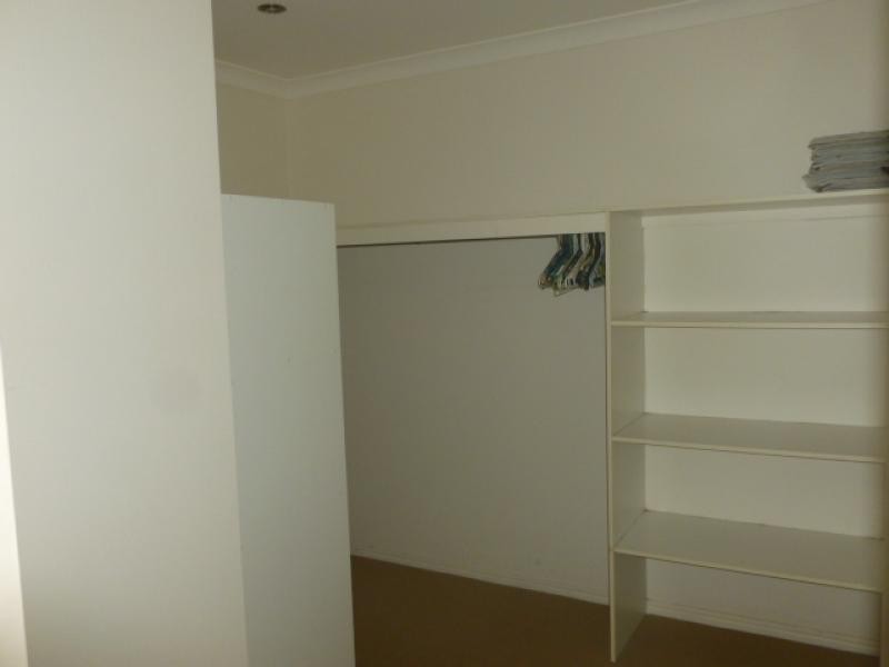 35 Oloway Crescent, Alexandra Headland QLD 4572