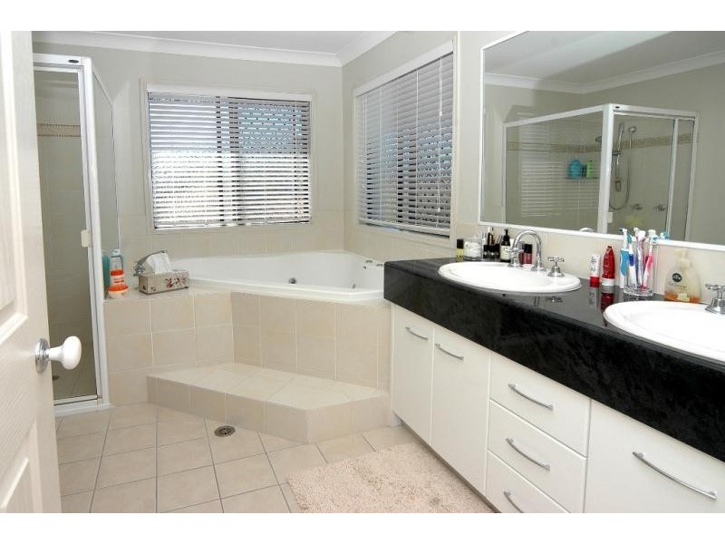 Mountain Creek QLD 4557