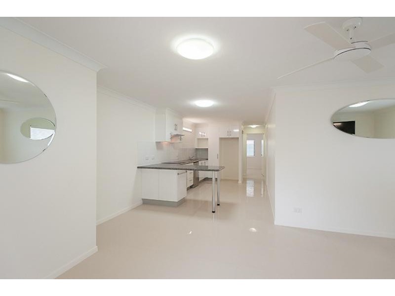 1-4/18 Muraban Street, Mooloolaba QLD 4557