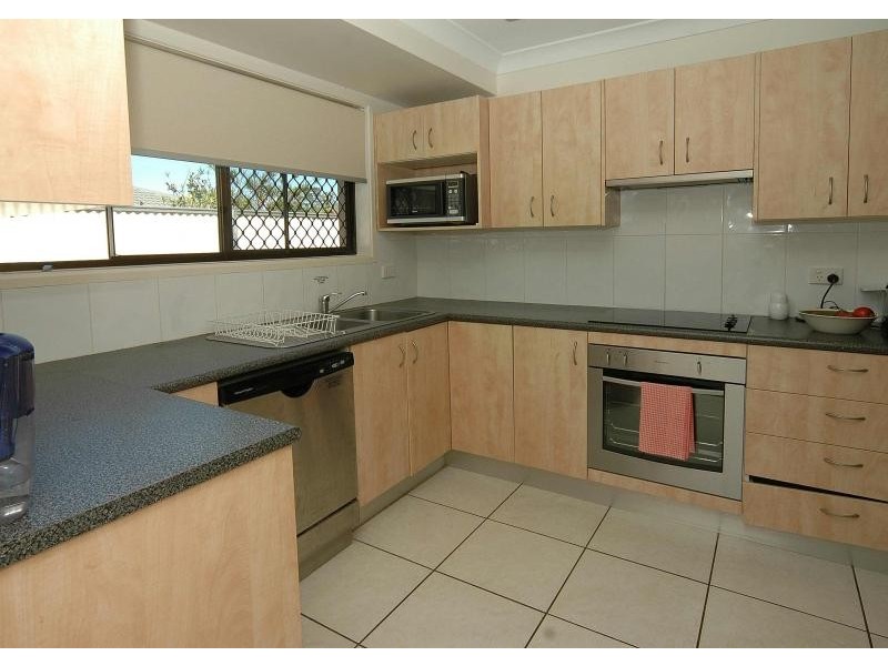 4 Candlewood Close, Mooloolaba QLD 4557
