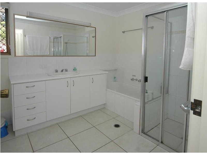 4 Candlewood Close, Mooloolaba QLD 4557