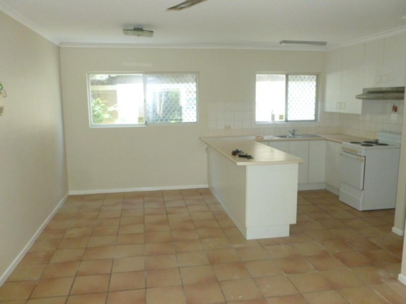 1/267 Bradman Avenue, Maroochydore QLD 4558