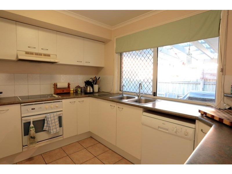 2/2 Camphor Court, Mooloolaba QLD 4557