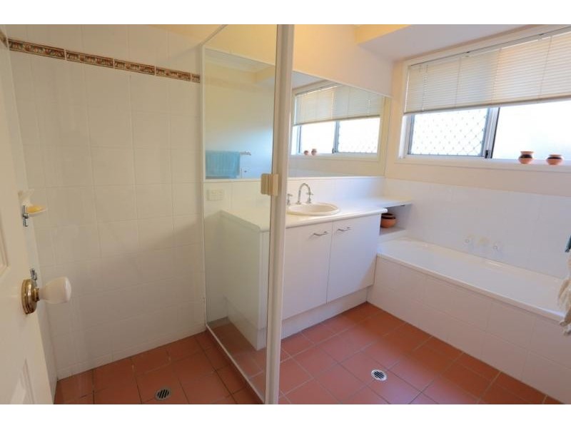 2/2 Camphor Court, Mooloolaba QLD 4557