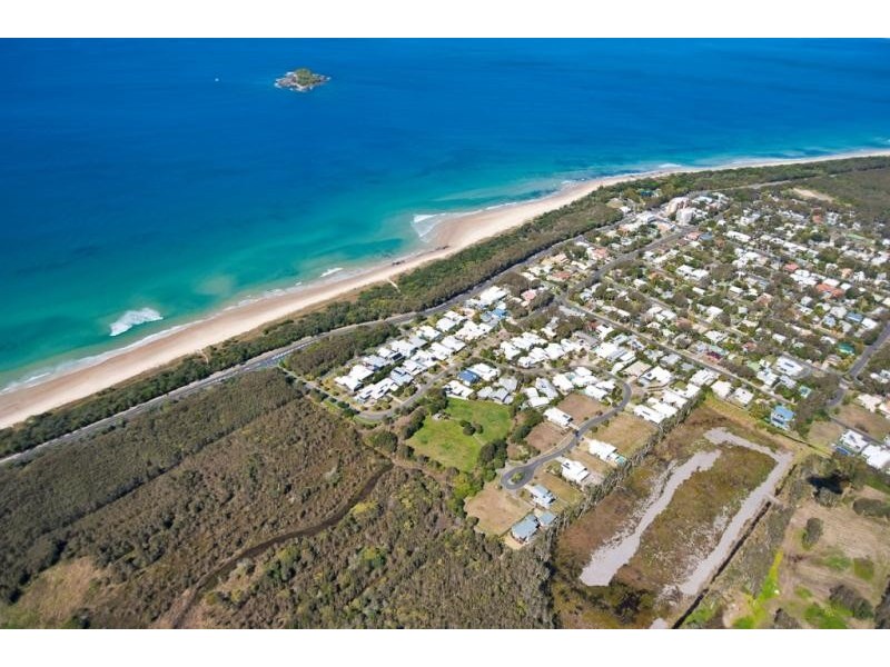 835 David Low Way, Mudjimba QLD 4564
