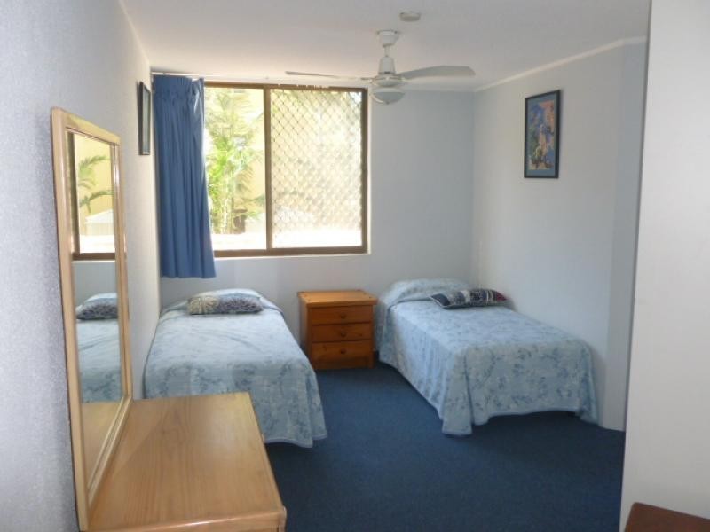 4/2 Maroubra Street, Maroochydore QLD 4558