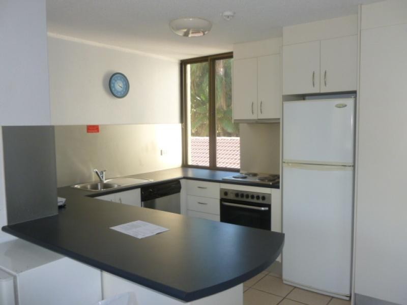 4/2 Maroubra Street, Maroochydore QLD 4558