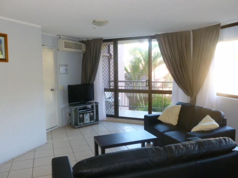 4/2 Maroubra Street, Maroochydore QLD 4558