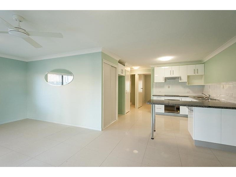 1-4/16 Muraban, Mooloolaba QLD 4557