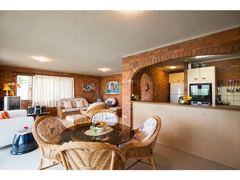 4/5 Barooga Crescent, Mooloolaba QLD 4557