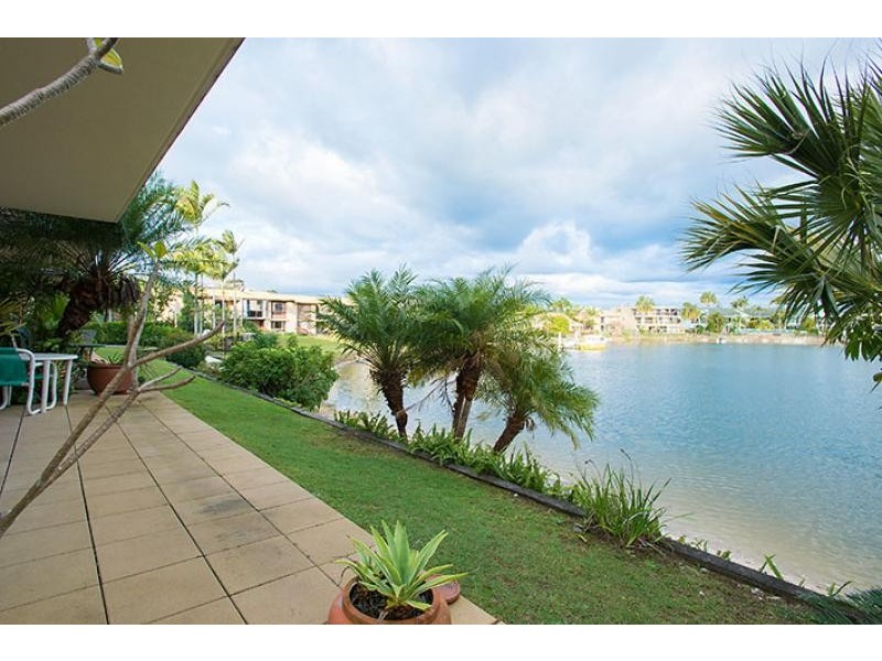 4/5 Barooga Crescent, Mooloolaba QLD 4557