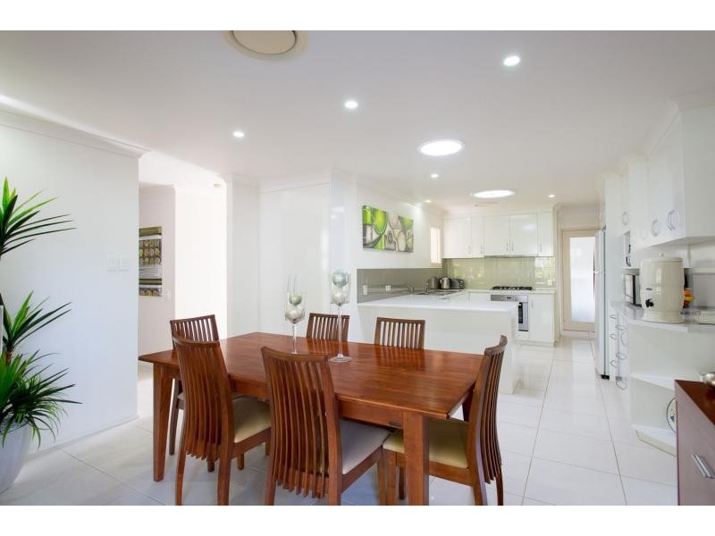 35 Brentwood Avenue, Mooloolaba QLD 4557