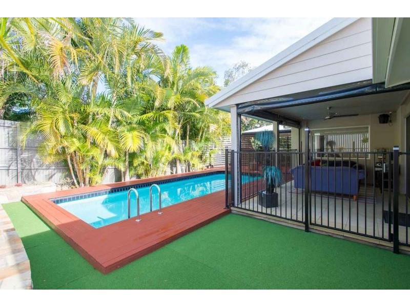 35 Brentwood Avenue, Mooloolaba QLD 4557