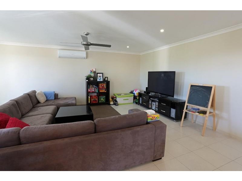 2 Holloway Street, Mountain Creek QLD 4557