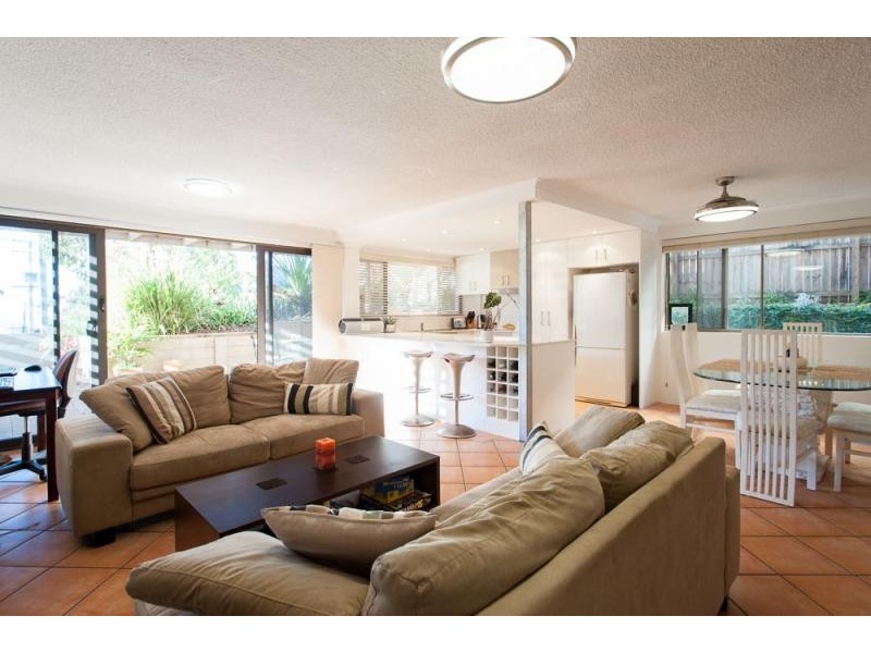 1/79 Buderim Av, Mooloolaba QLD 4557