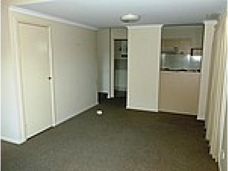 2/10 Mungar street, Maroochydore QLD 4558