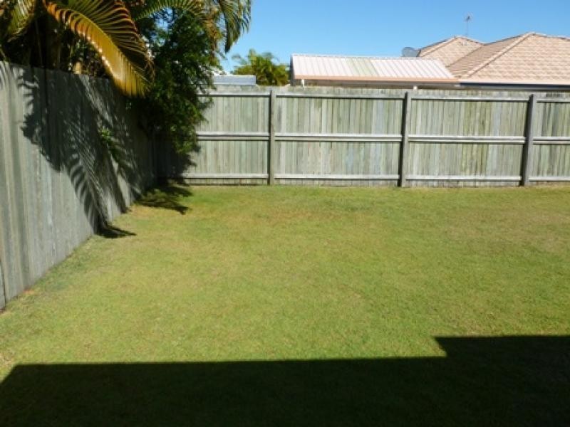 4 Honeymyrtle Court, Mountain Creek QLD 4557